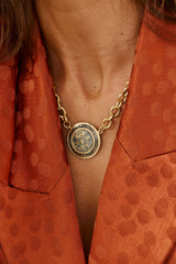 COLLIER EMAILLé statement médaille grosse chaine lizeron