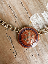 collier chaine XL large strillée médailles émaillée statement