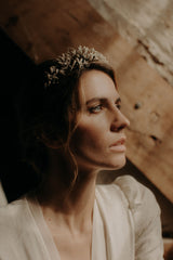 grande couronne de mariée perles d'eau douce virginie lizeron mariage profil