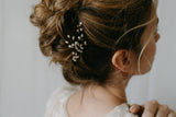 peigne de mariée en porcelaine aérien mariage chignon bas flou prisca lizeron