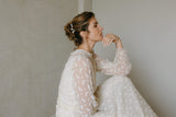 pics à chignon de mariée en porcelaine lizeron