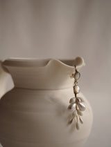 boucles d'oreilles en porcelaine nacrée lizeron cérémonie