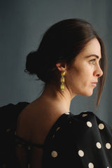 boucles d'oreilles invitées, boucles d' oreilles colorées, pendientes, bijoux créateur, lizeron, crédit photo Manon Le saos