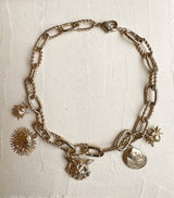 collier xxl, collier insecte, breloques, collier chaine,  bijoux créateur, lizeron,