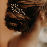 petit accessoire de cheveux pour mariée nacré suzy lizeron zoom