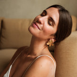 boucles d'oreilles orchidees dorées lizeron cérémonie mariage