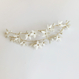 accessoire de cheveux mariage en fleurs de porcelaine mariée