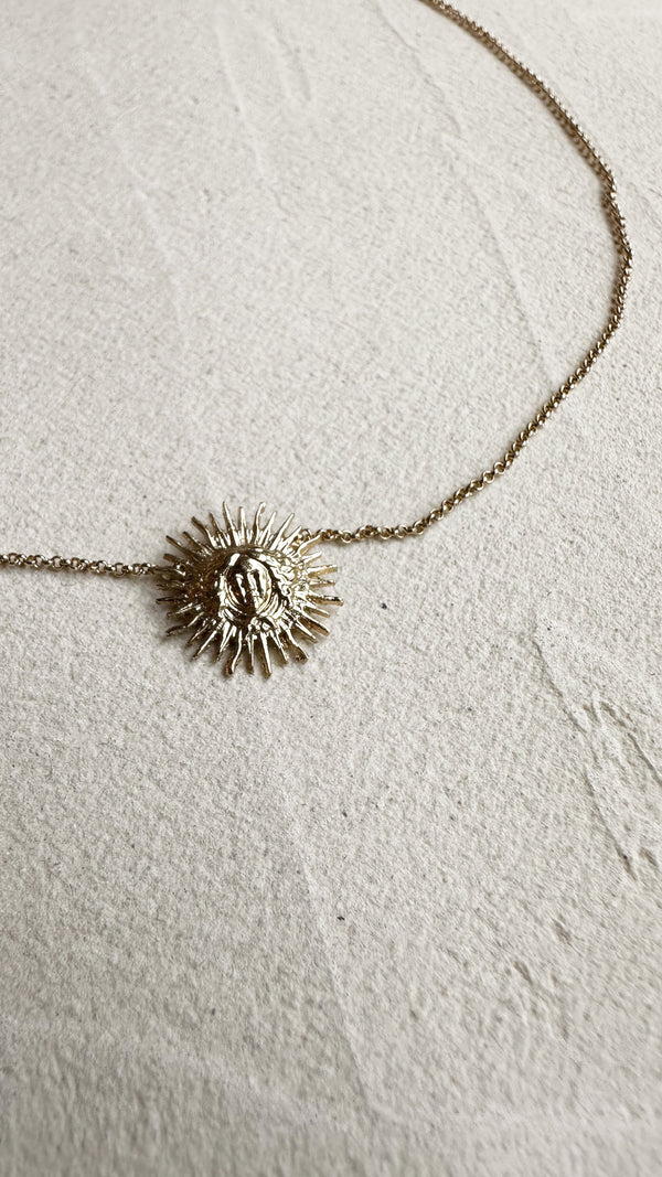 collier, collier soleil, breloques, collier chaine,  bijoux créateur, lizeron