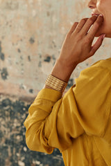 manchette bracelet large statement dorée lizeron