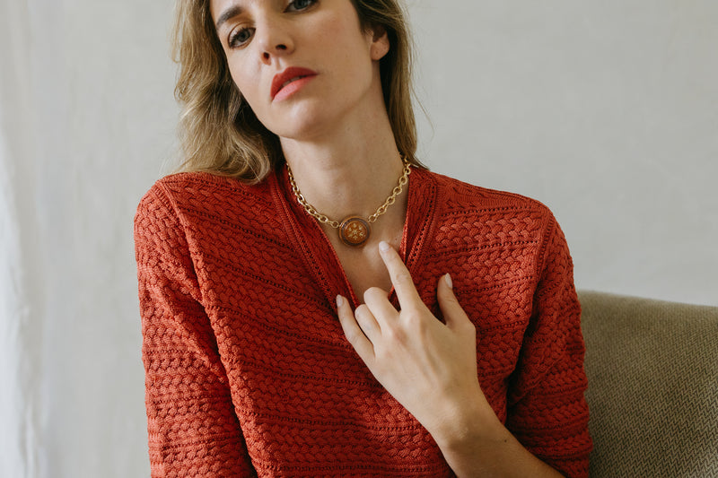 collier chaine XL large strillée médailles émaillée statement