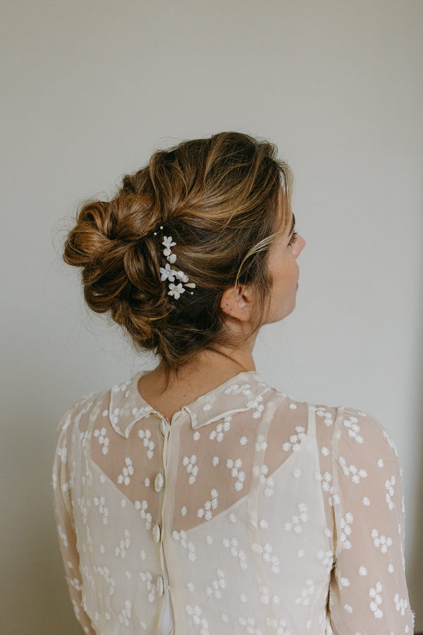 pics à chignon de mariée en porcelaine lizeron
