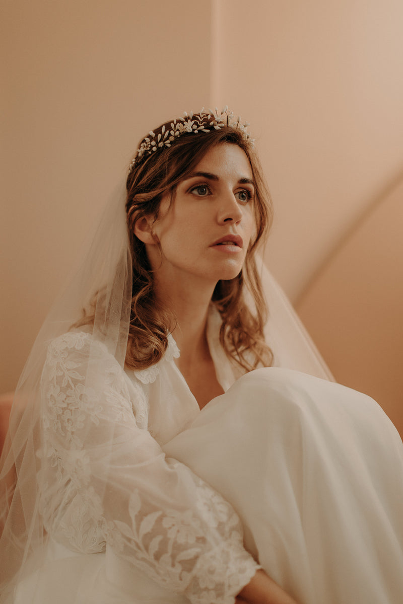 couronne  de mariée mariage en porcelaine blanche parure chignon